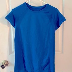 Sweaty Betty seamless workout t-shirt, aquatic blue, medium. Very gently used